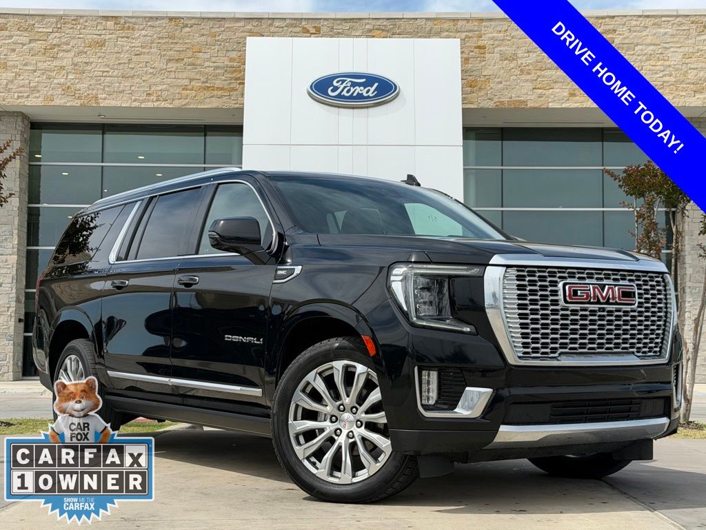 2023 GMC Yukon Denali AWD's photo