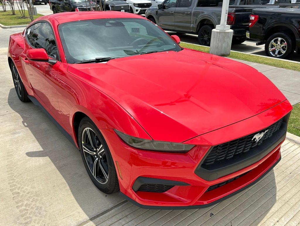 2025 Ford Mustang EcoBoost photo 3