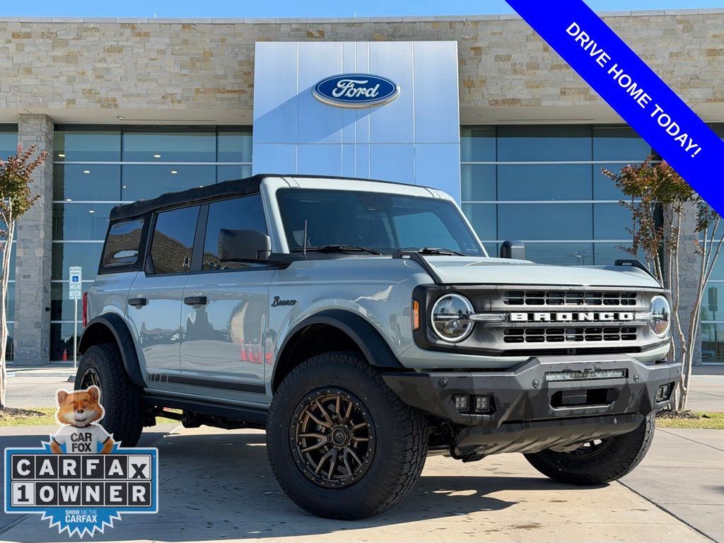 2022 Ford Bronco Black Diamond Advanced (322A) 4x4's photo