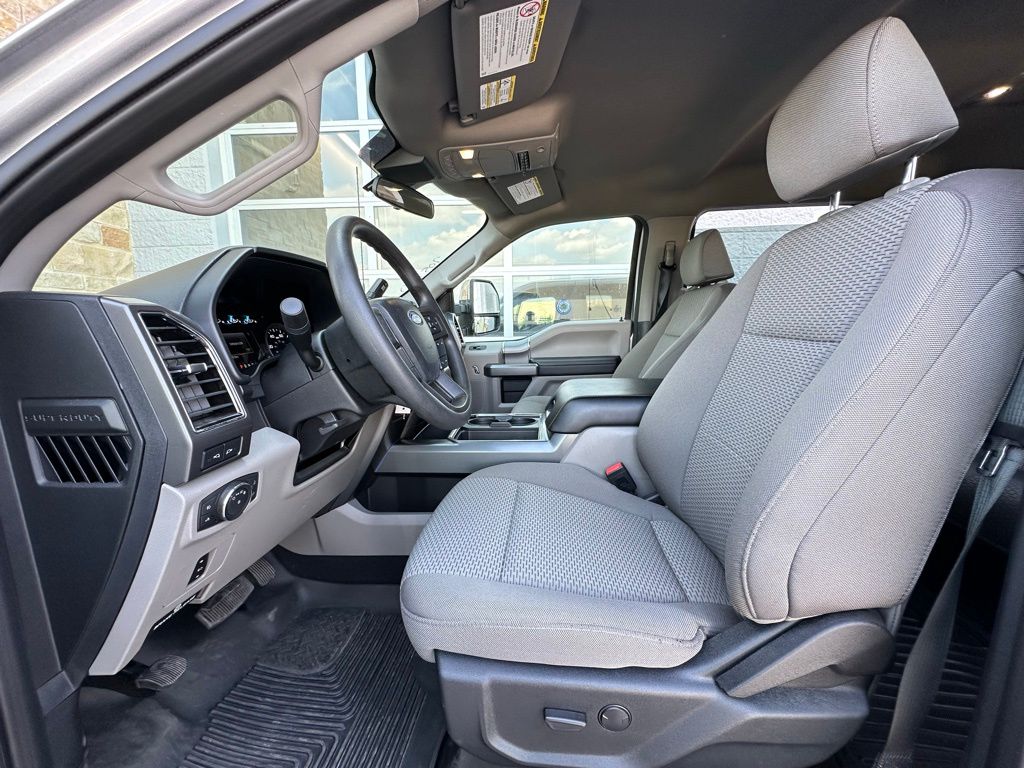 2021 Ford F-250 XLT photo 4