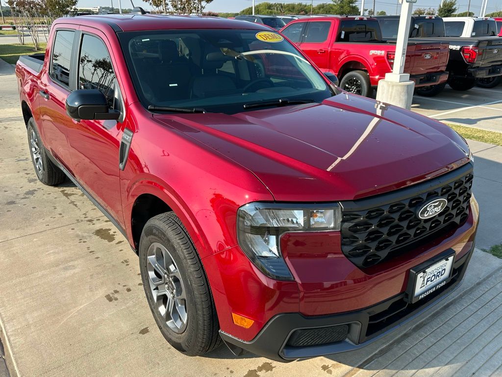 2025 Ford Maverick XLT photo 3