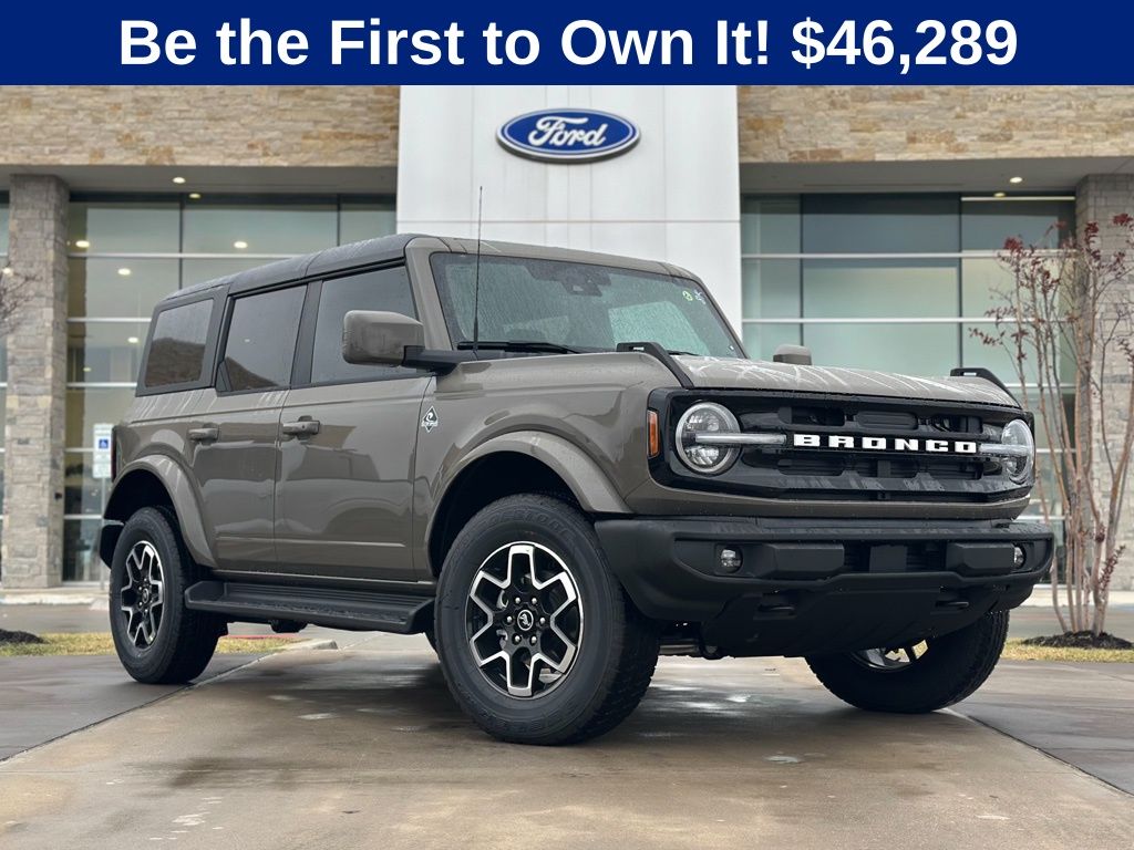 2025 Ford Bronco 4-Door Outer Banks's photo