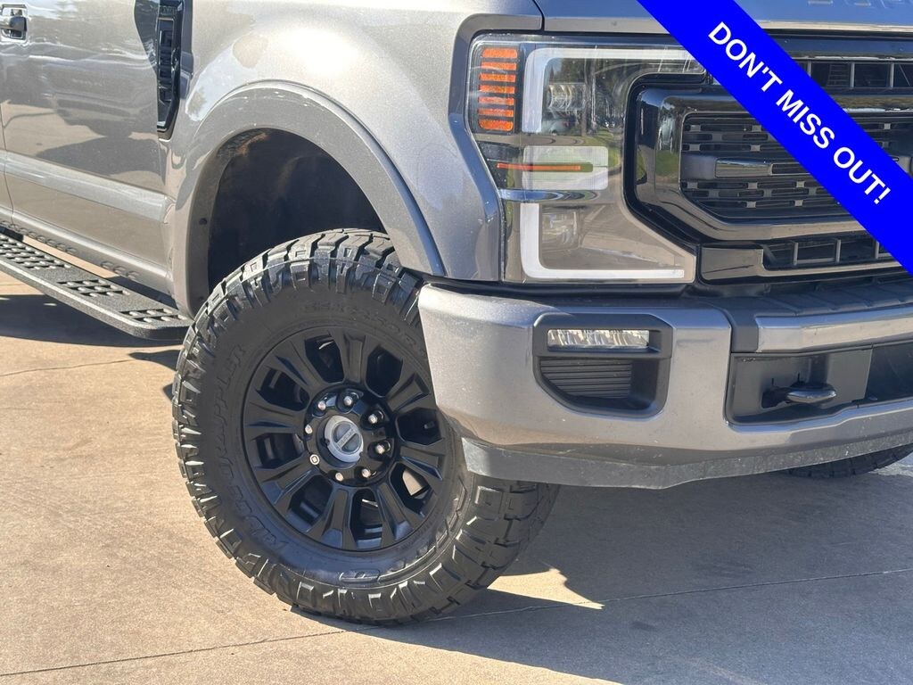 Used 2022 Ford F-250 Lariat Truck Crew Cab