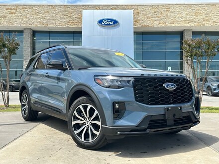 2025 Ford Explorer ST-Line SUV