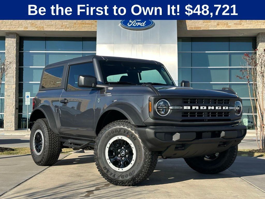 2025 Ford Bronco 2-Door Base's photo