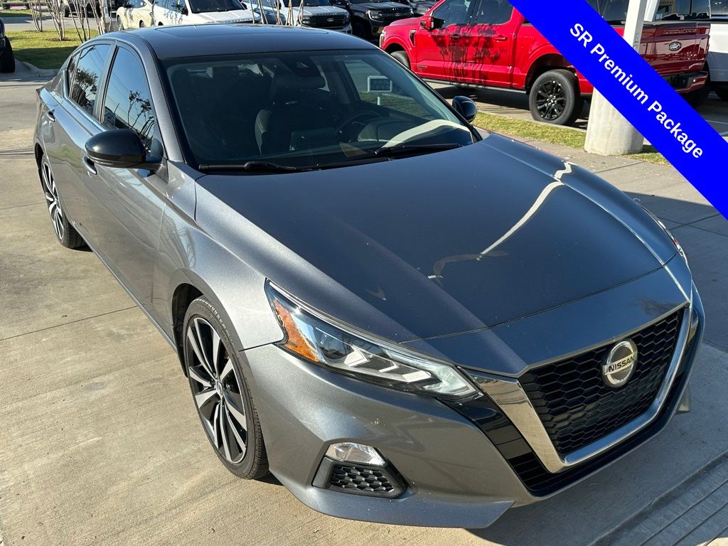2021 Nissan Altima 2.5 SR photo 3
