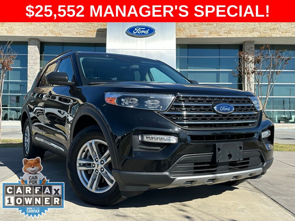 2022 Ford Explorer XLT's photo