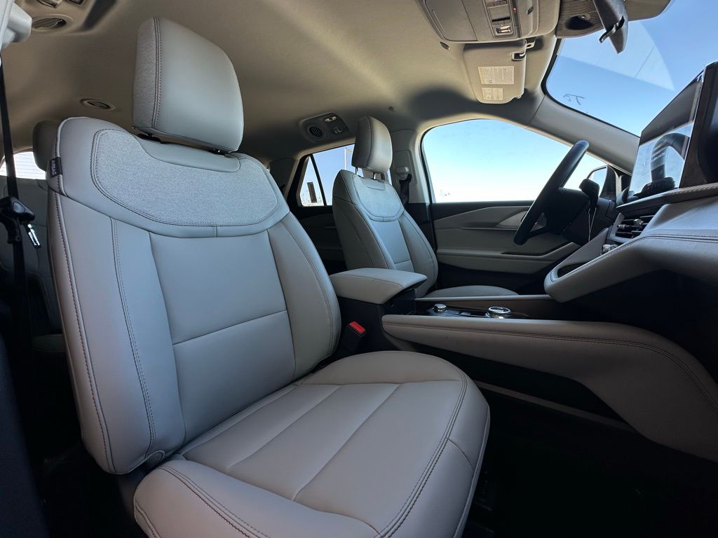 2026 Ford Explorer Active - Photo 21