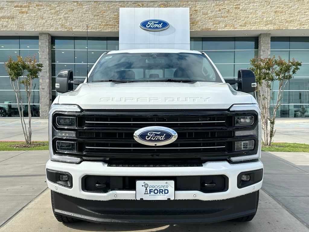 2025 Ford F-250 Platinum photo 2
