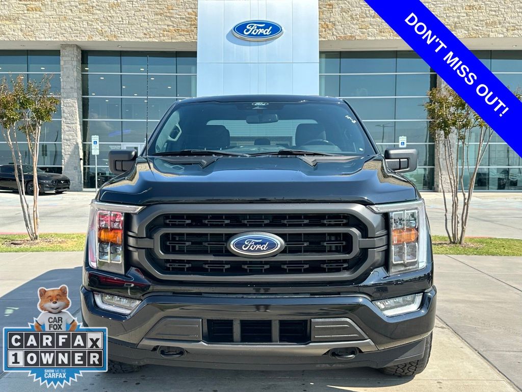 2022 Ford F-150 XLT photo 2