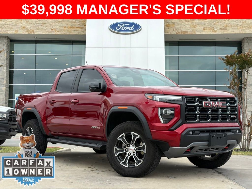 2024 GMC Canyon 4WD AT4 Crew Cab Short Box's photo