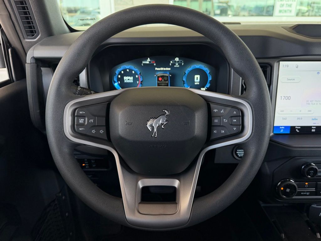 2026 Ford Bronco 4-Door Base - Photo 12
