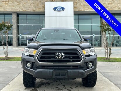 Grille Kit | TOYOTA TACOMA DOUBLE CAB SR5 2022 Grille Kit | TOYOTA TACOMA DOUBLE CAB SR5 2022