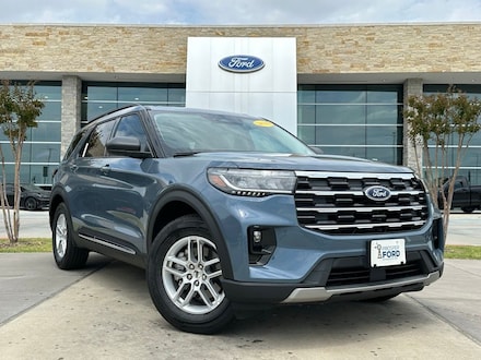2025 Ford Explorer Active SUV