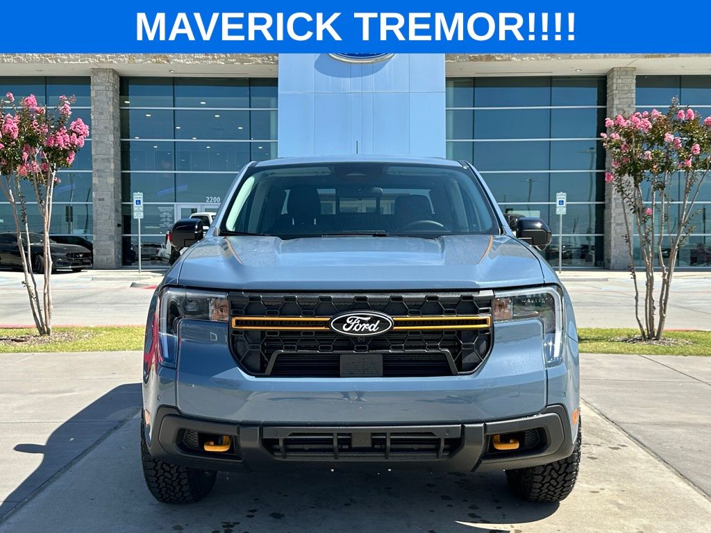 2025 Ford Maverick Tremor photo 2
