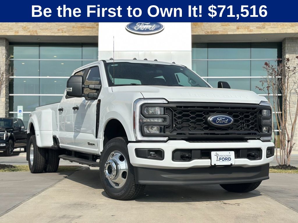 2026 Ford F-350 Super Duty XL's photo