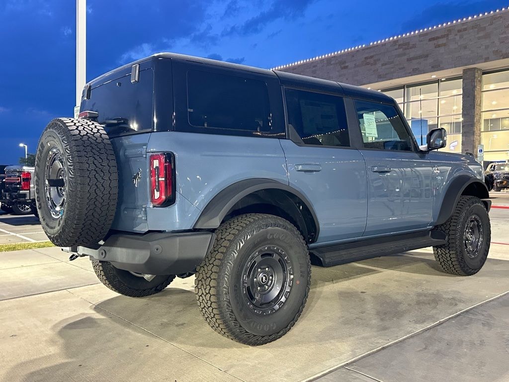 New 2025 Ford Bronco Outer Banks SUV