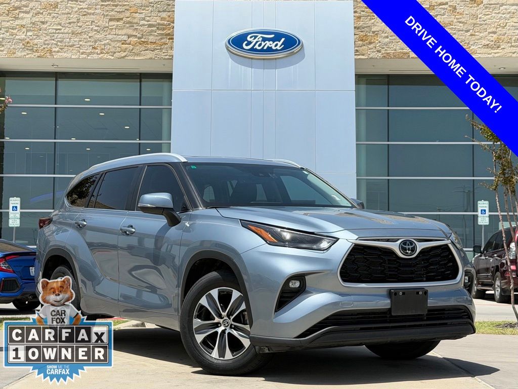 Moon Dust 2024 Toyota Highlander SUV / Crossover Front-Wheel Drive 8-Speed Automatic
