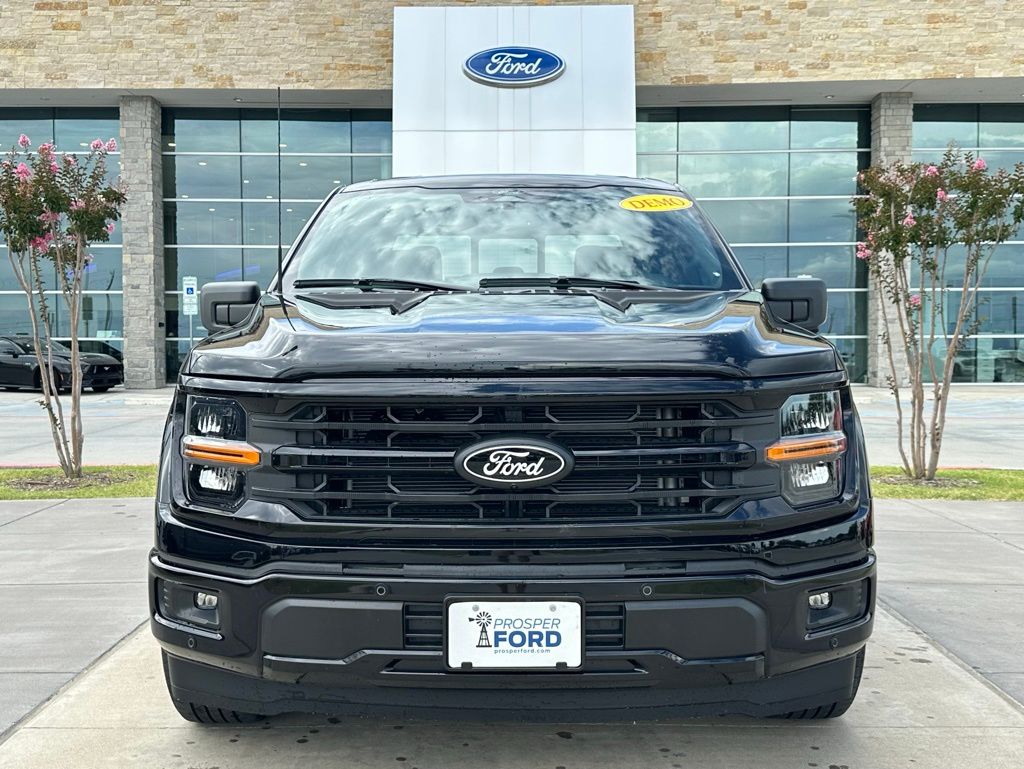 2025 Ford F-150 XLT photo 2