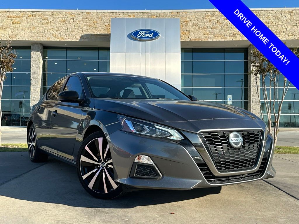 2021 Nissan Altima SR