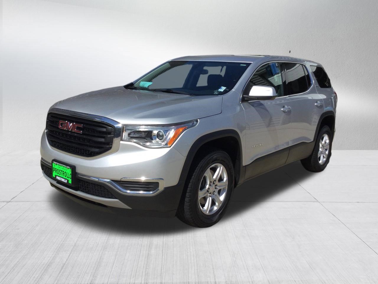 Used 2018 GMC Acadia SLE-1 with VIN 1GKKNKLA8JZ136730 for sale in Madison, SD
