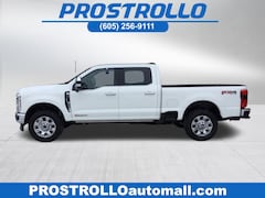 2026 Ford F-350 LARIAT Truck Crew Cab