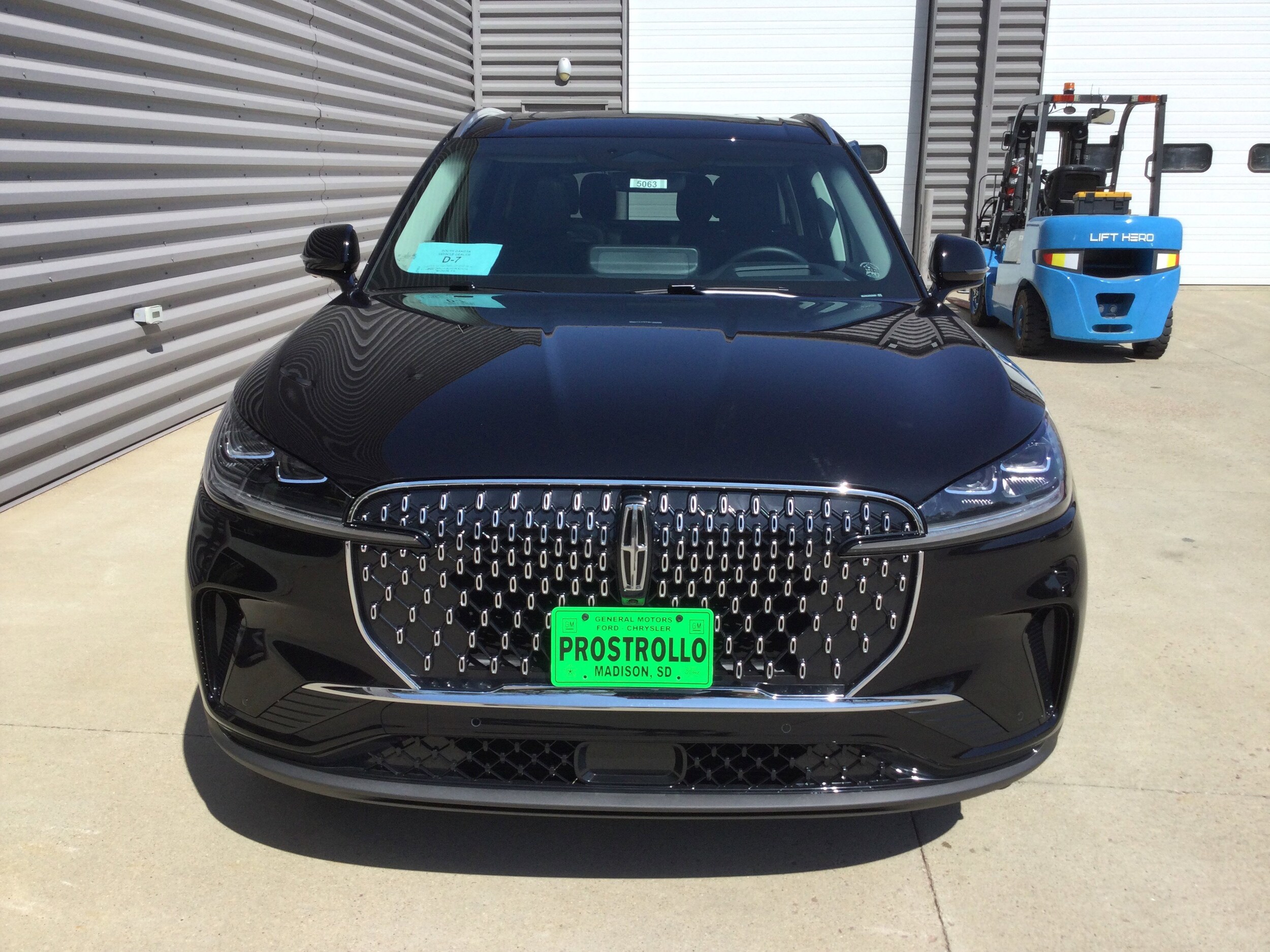 2025 Lincoln Aviator Reserve photo 3