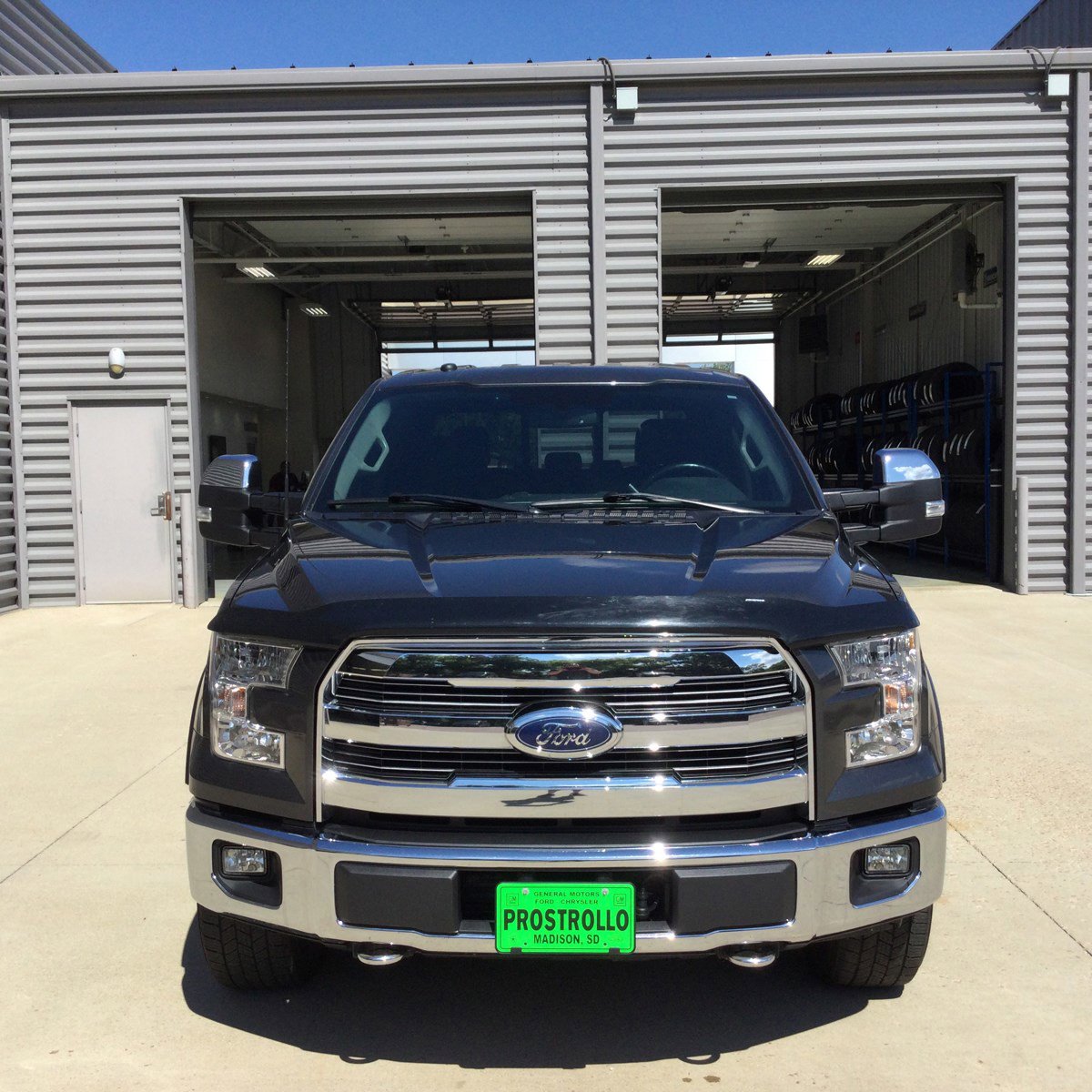 2017 Ford F-150 Lariat photo 3
