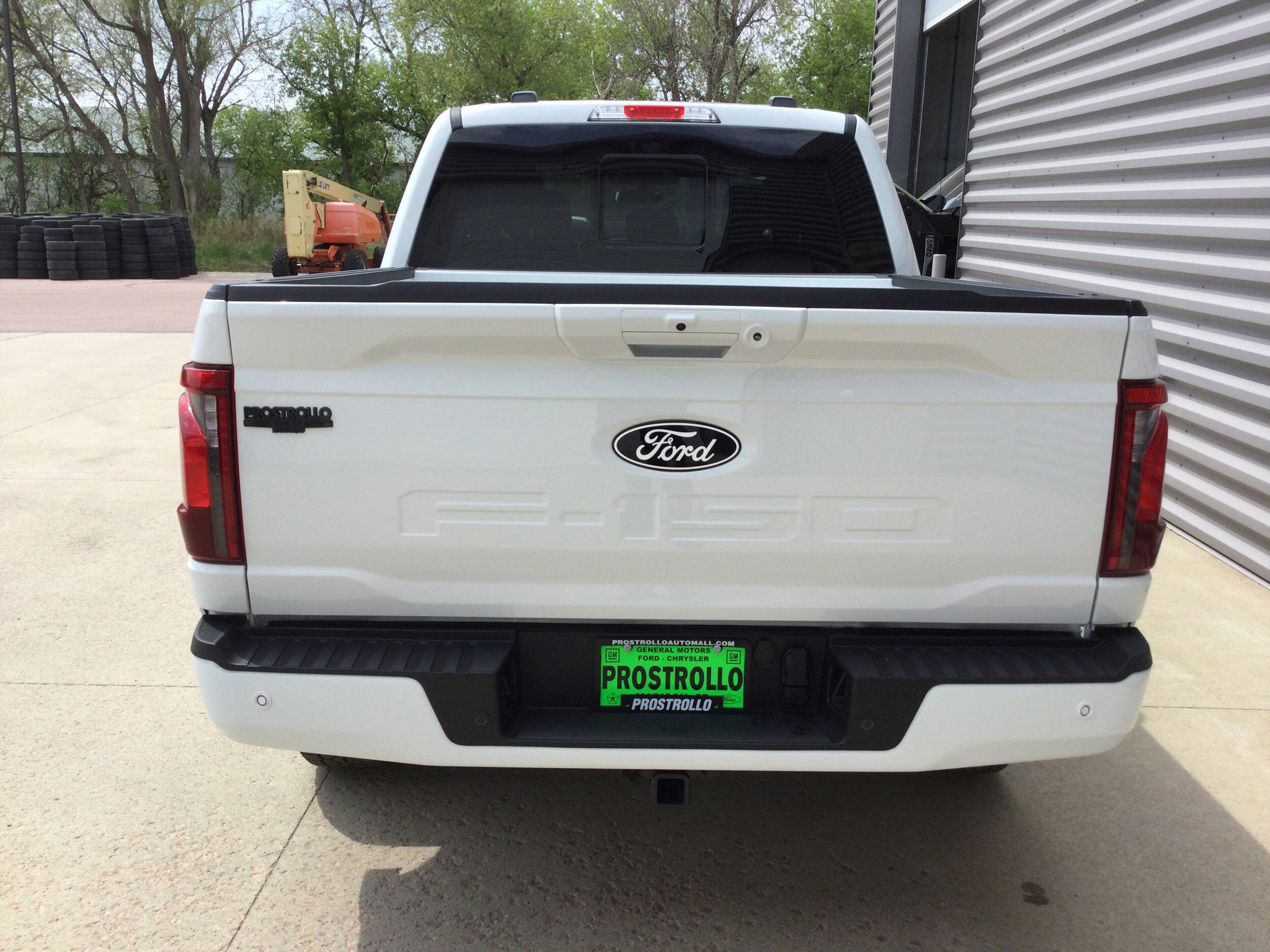 2025 Ford F-150 XLT photo 4