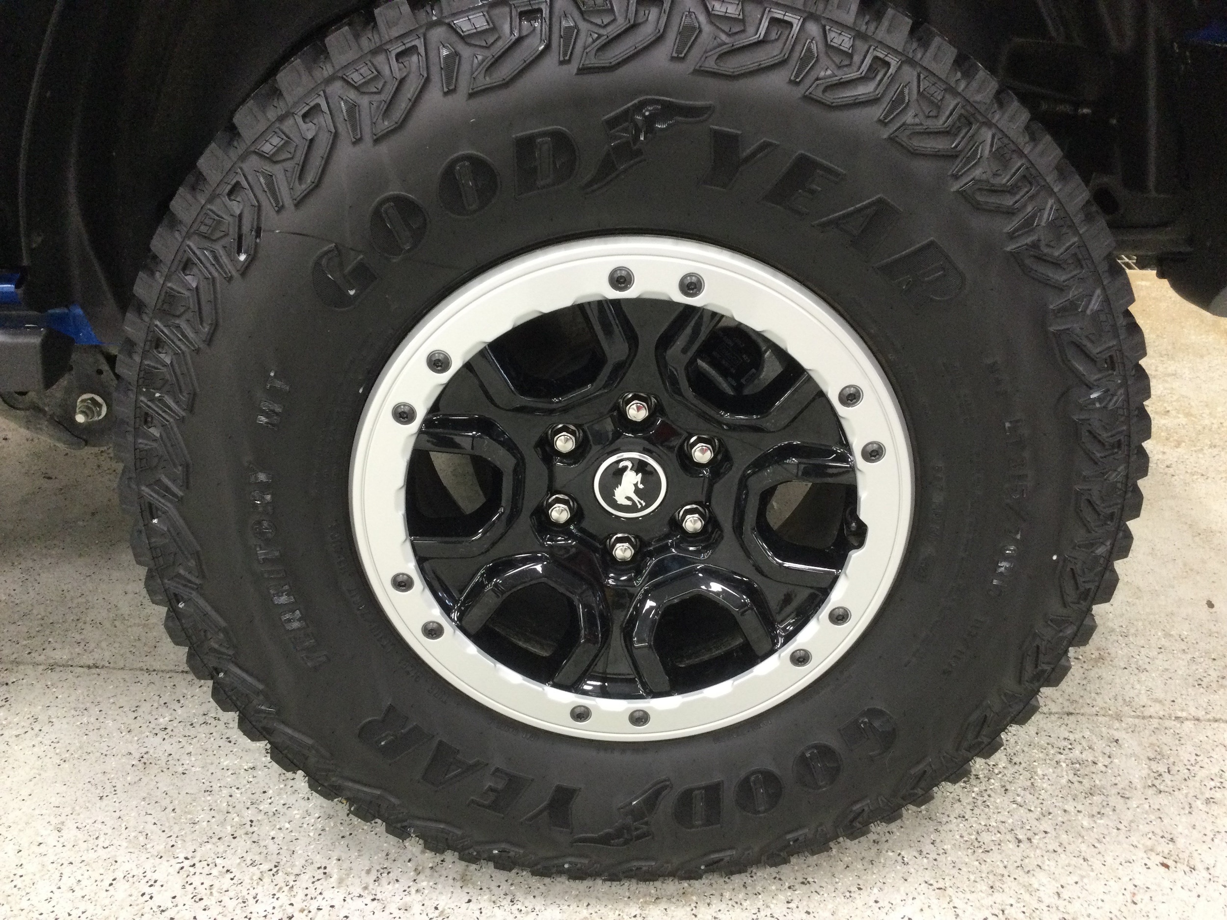2023 Ford Bronco 2-Door Badlands - Photo 7