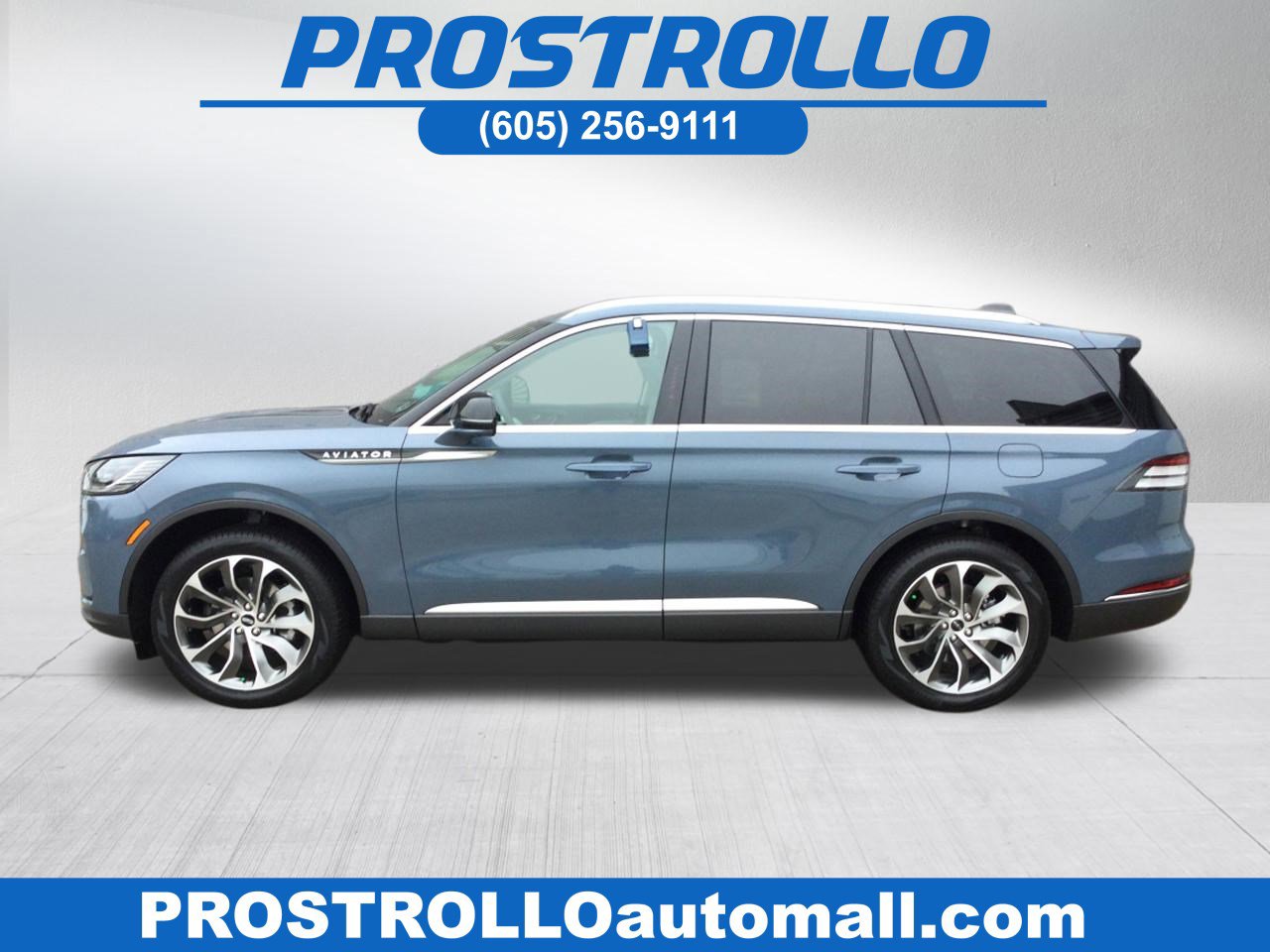 2026 Lincoln Aviator Reserve AWD's photo
