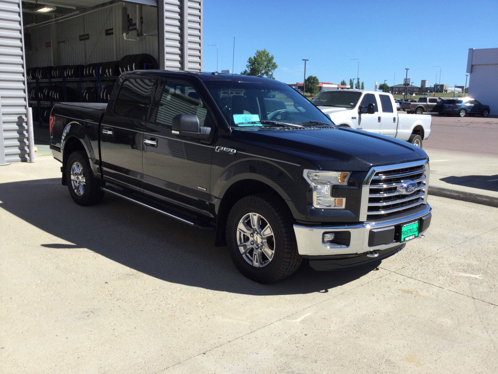 2015 Ford F-150 XLT photo 4