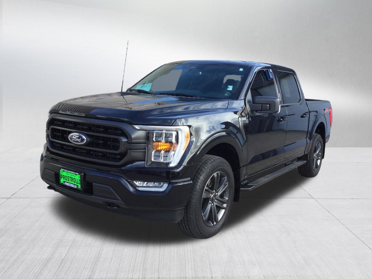 2023 Ford F-150 XLT photo 2