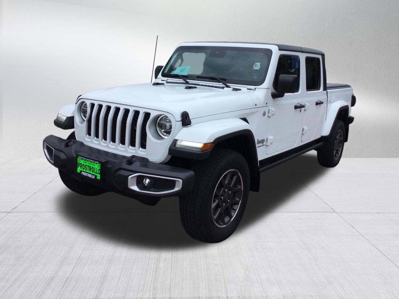 2020 Jeep Gladiator Overland photo 2
