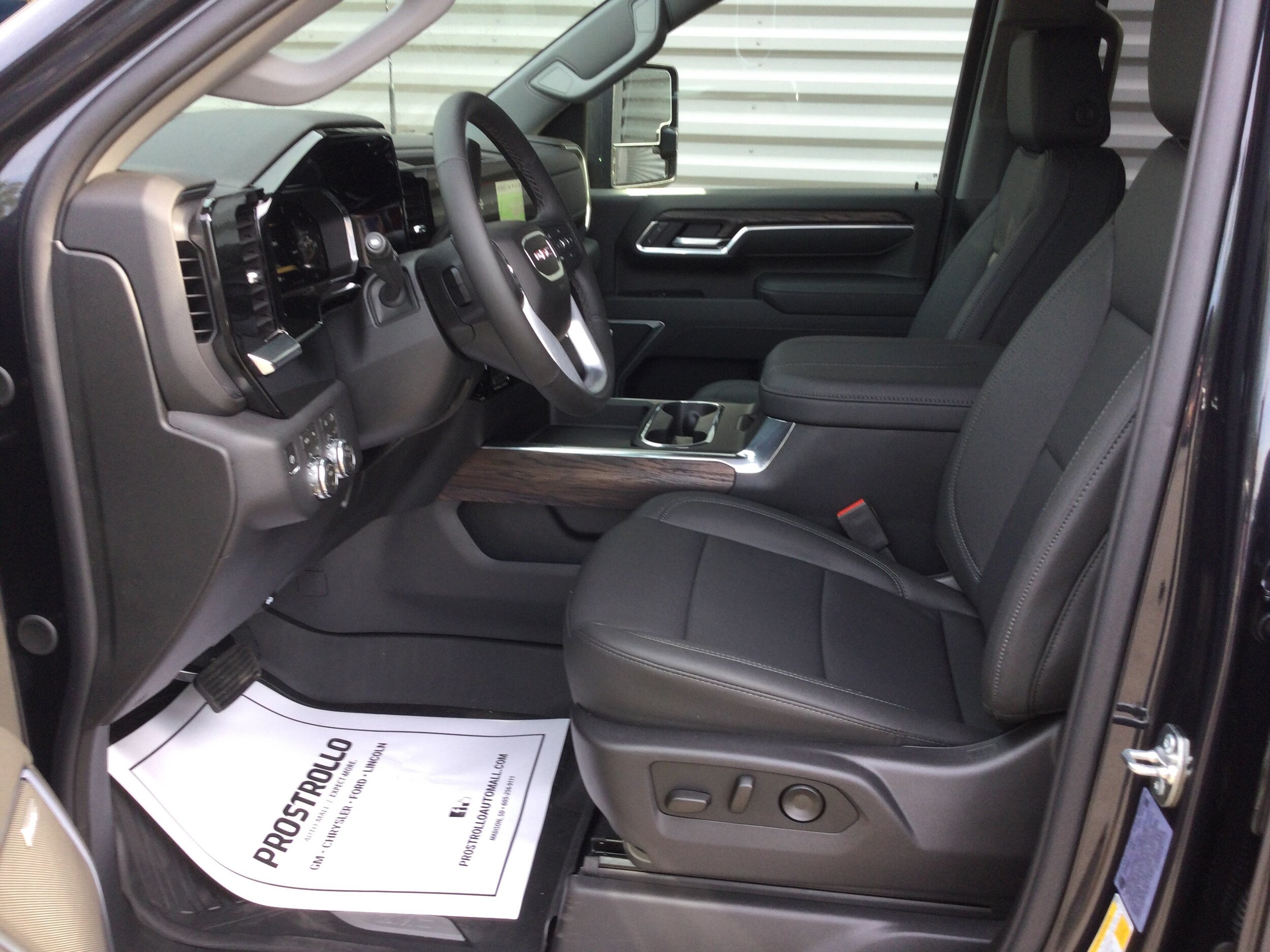 2026 GMC Sierra 3500HD SLT - Photo 9