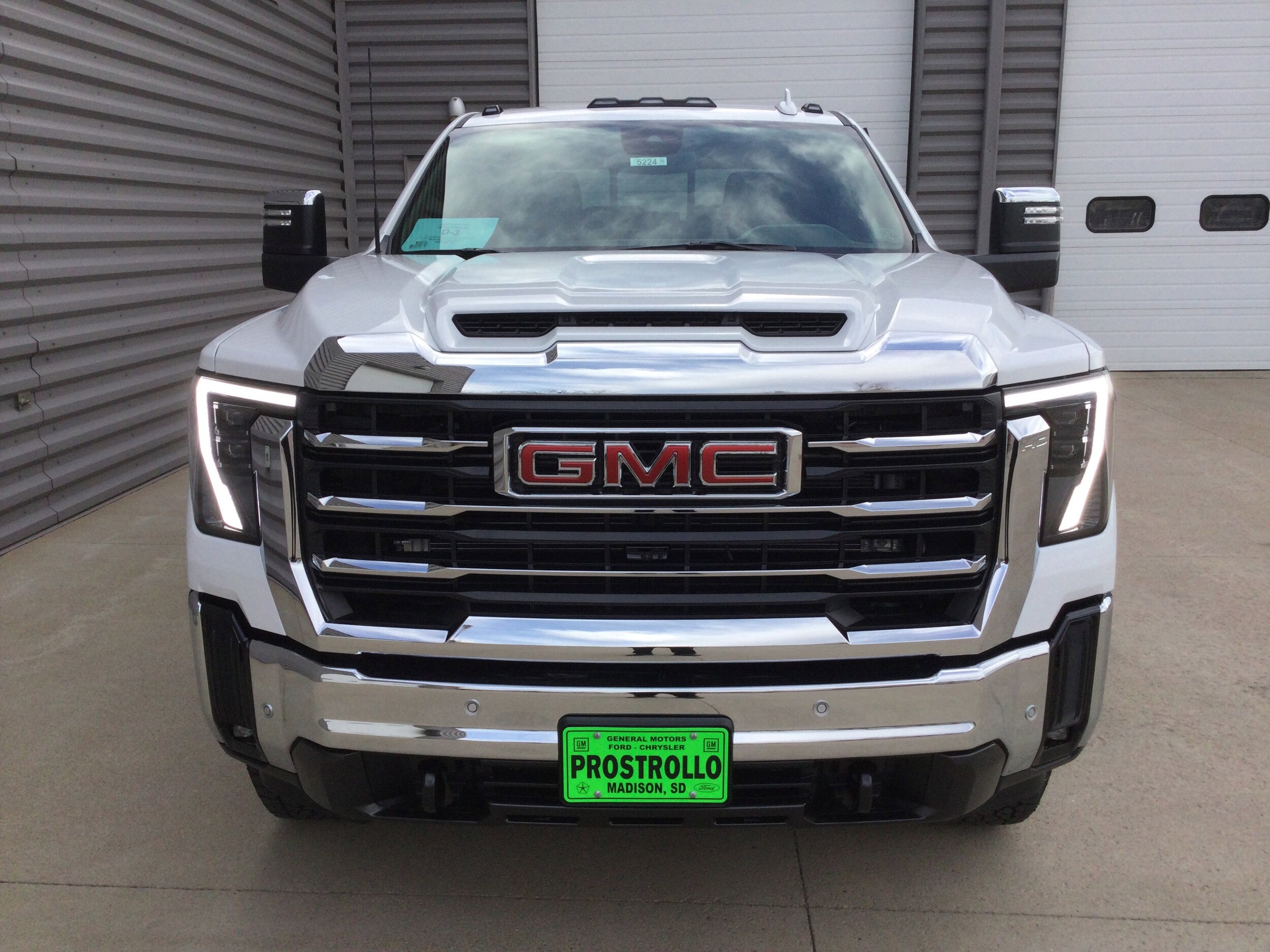 2025 Gmc Sierra 2500 HD SLT photo 3