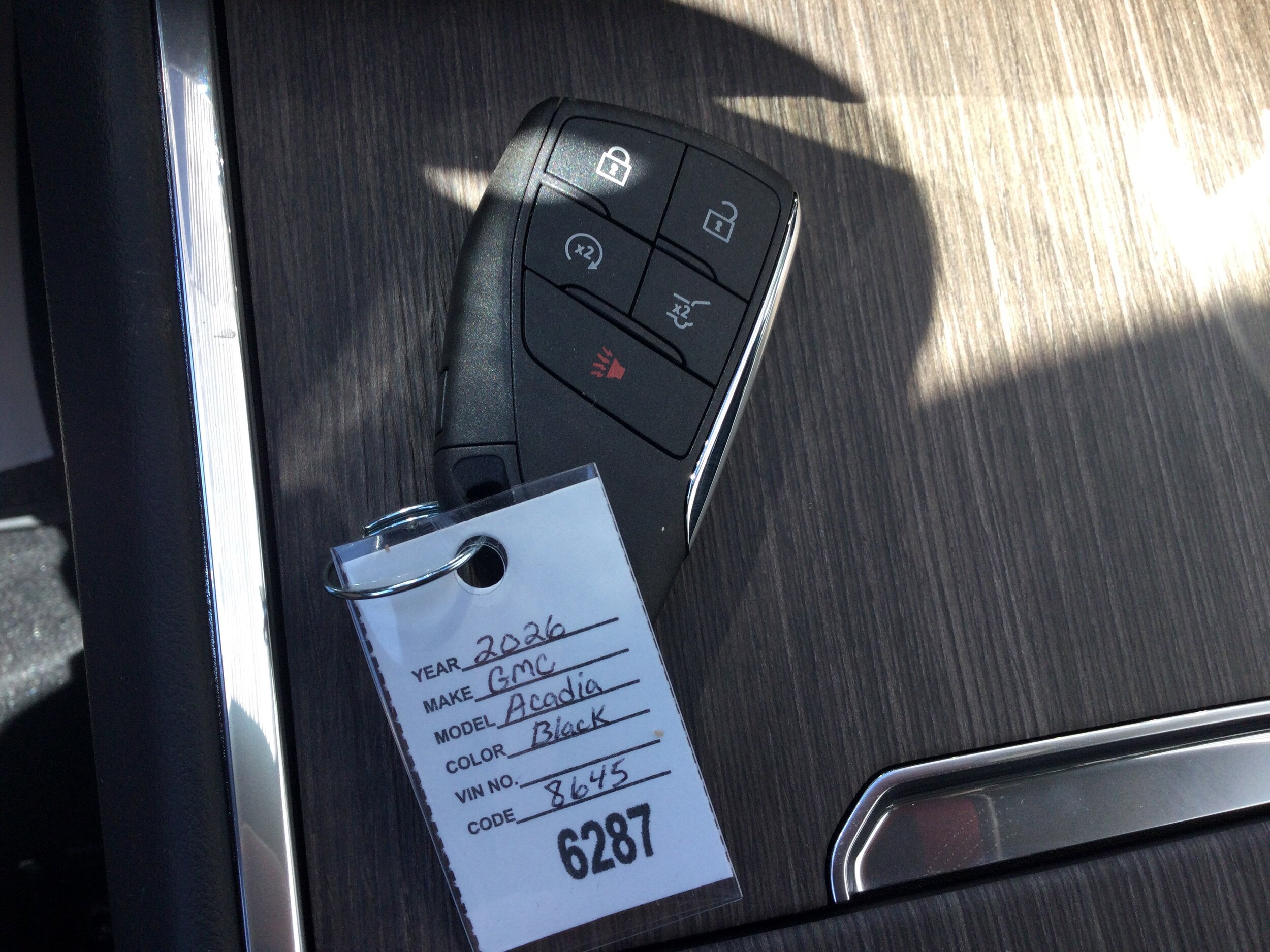 2026 GMC Acadia Denali - Photo 20