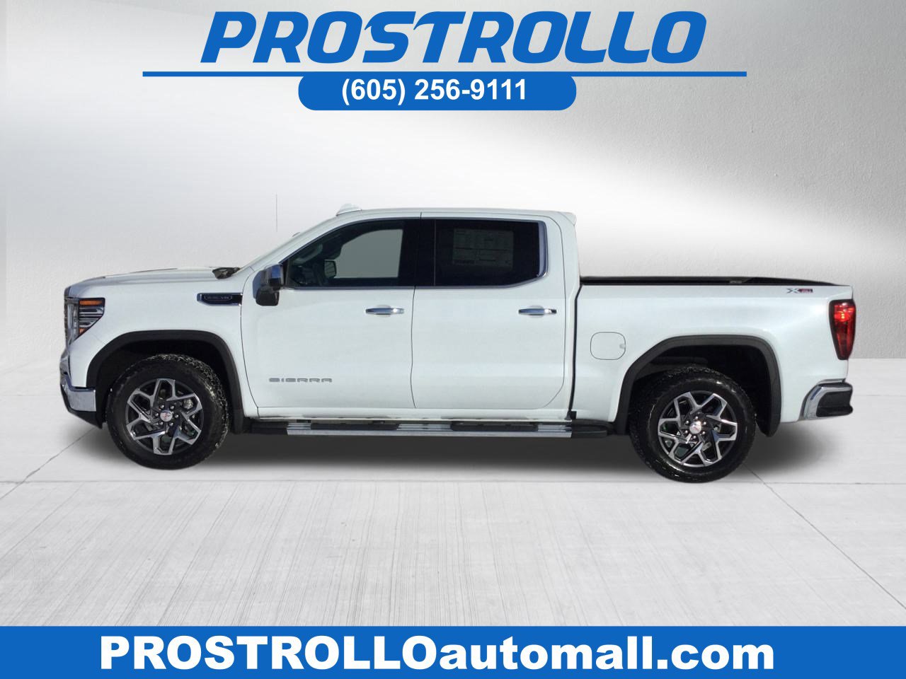 2026 GMC Sierra 1500 SLT's photo