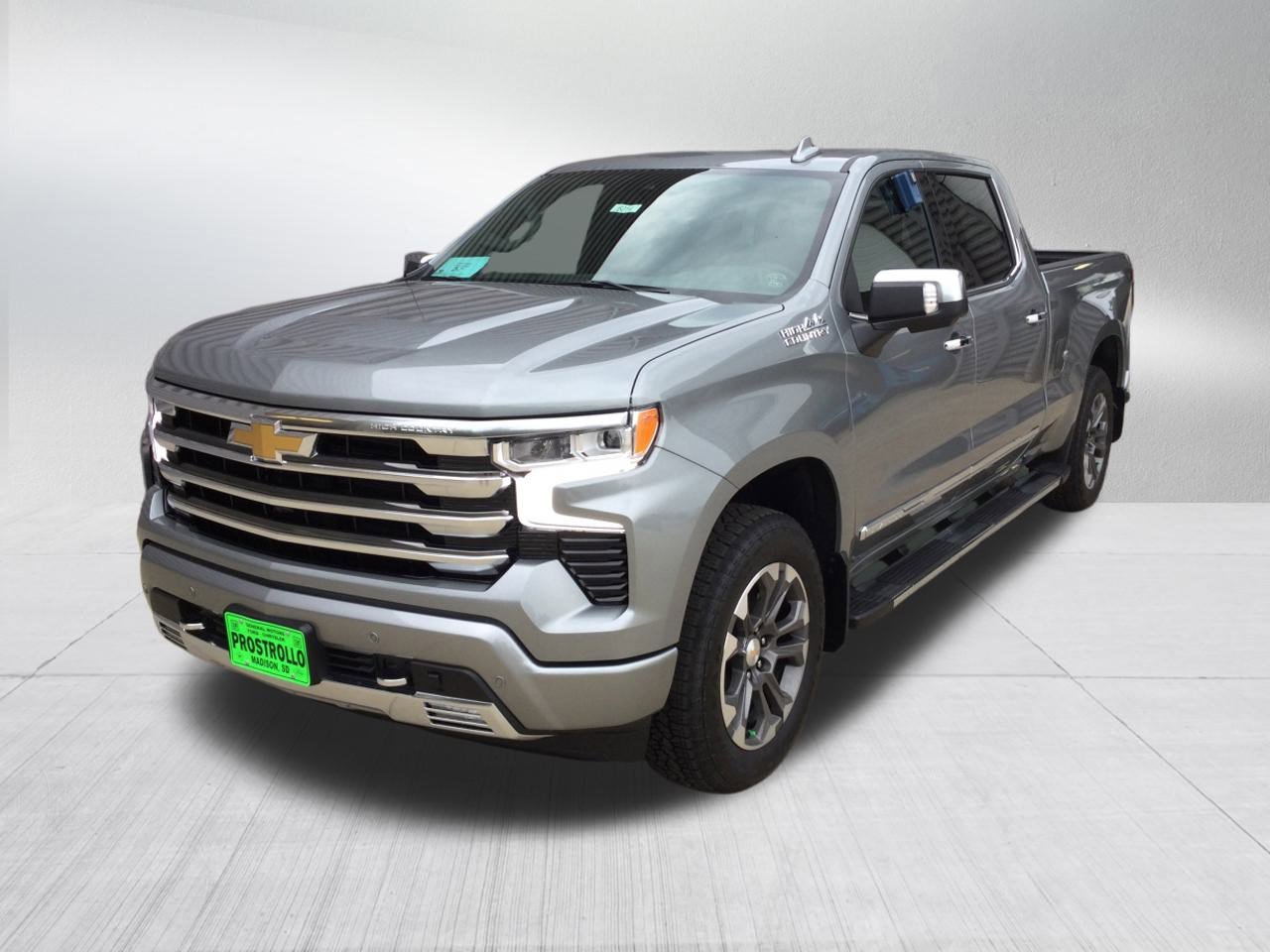 2026 Chevrolet Silverado 1500 High Country photo 2
