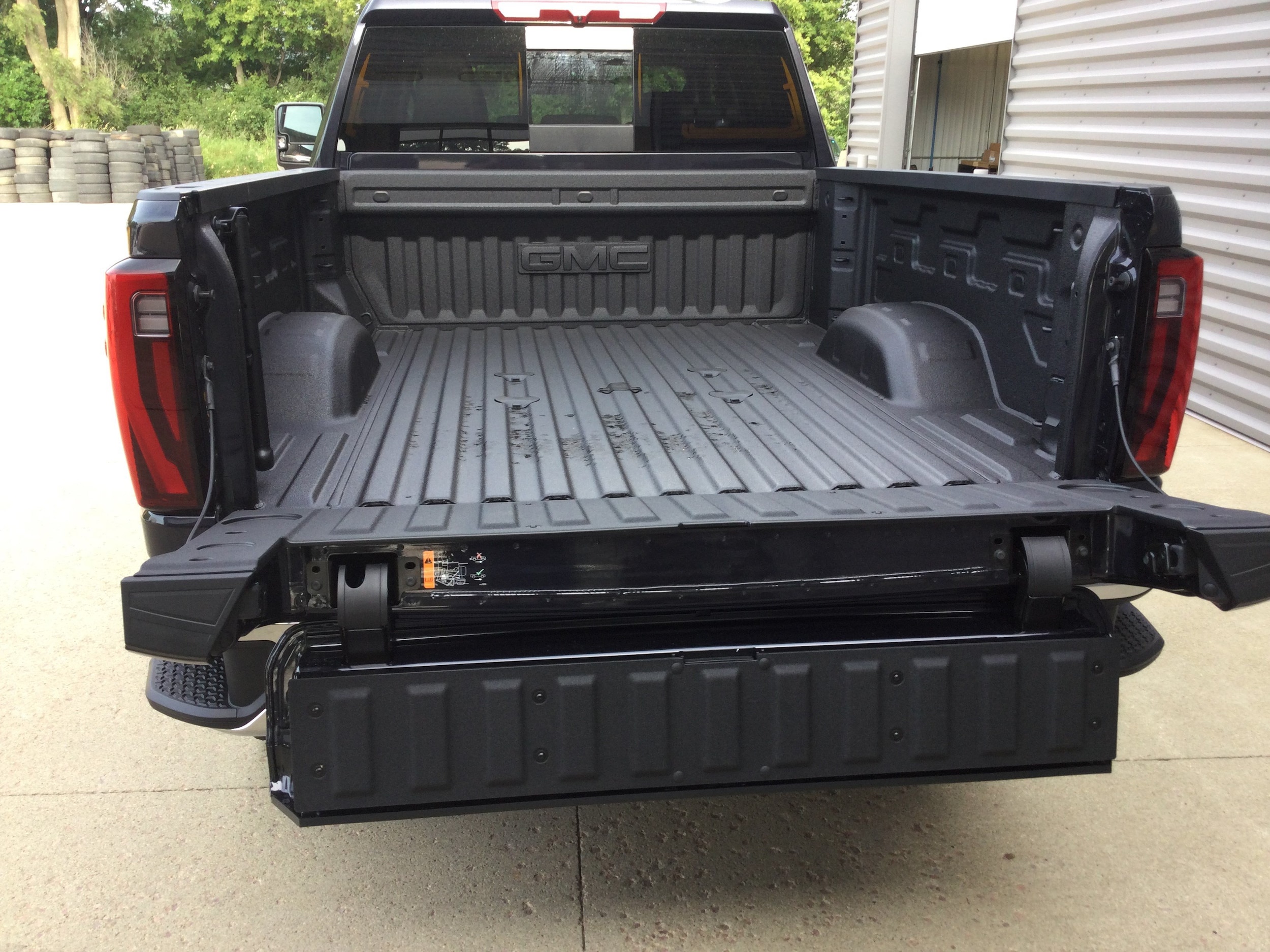 2026 GMC Sierra 3500HD SLT - Photo 5