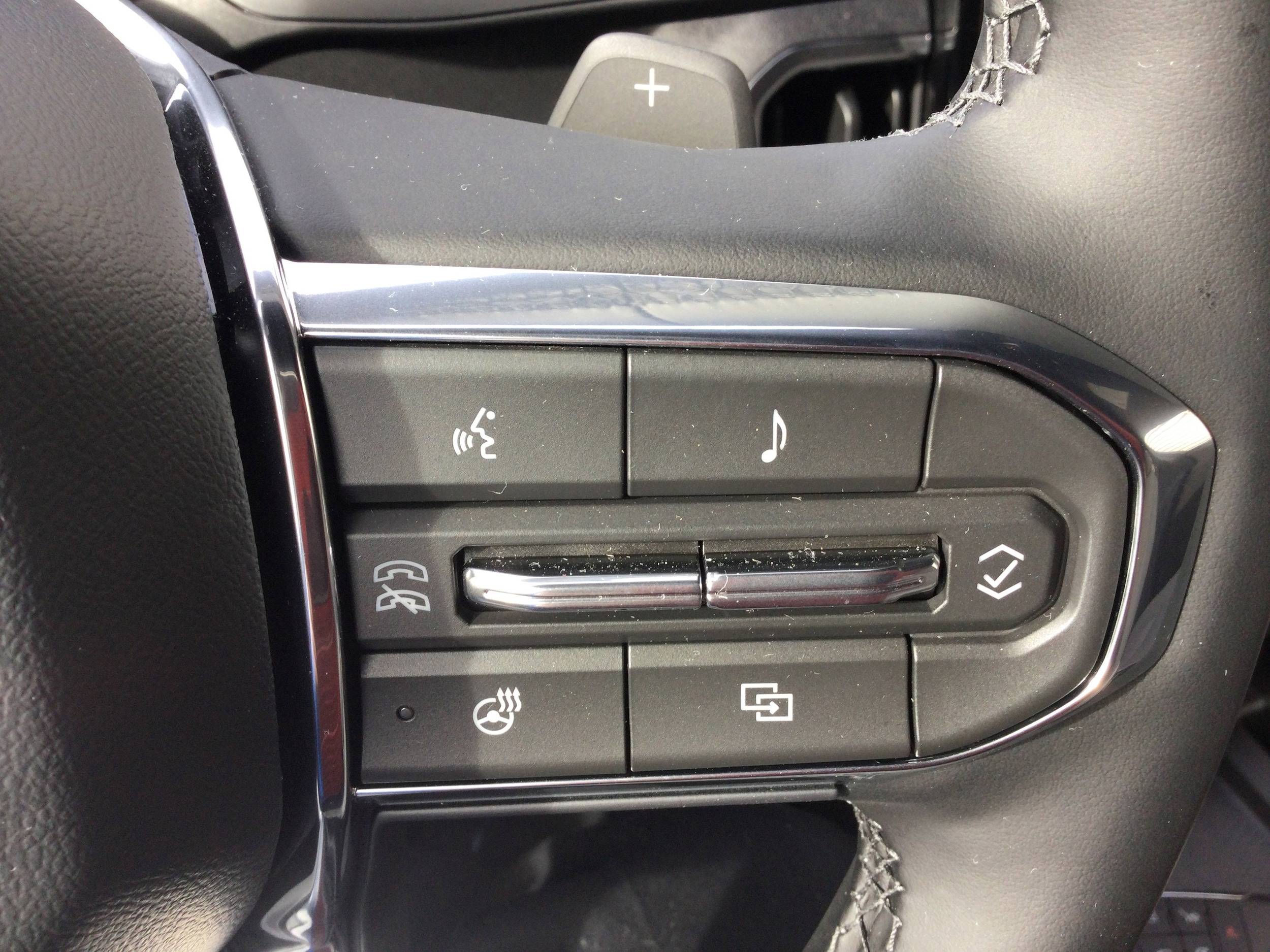 2026 GMC Acadia Elevation - Photo 13
