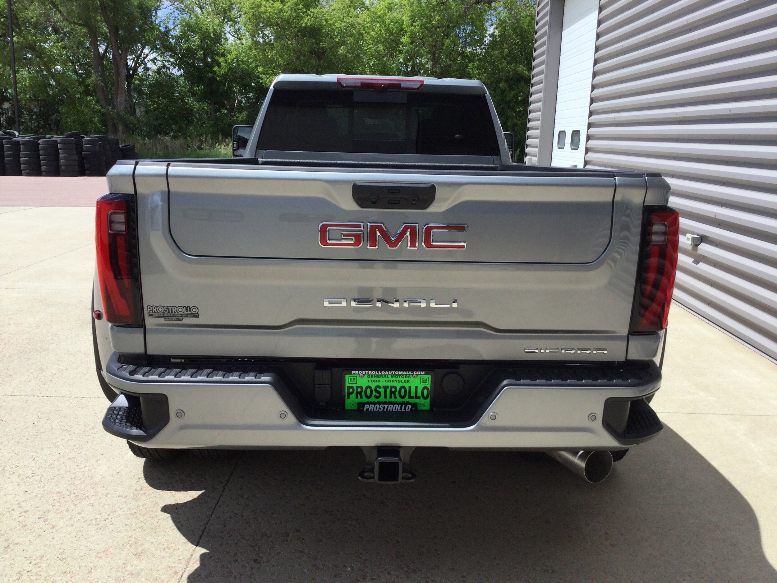 2025 Gmc Sierra 3500 HD Denali photo 4