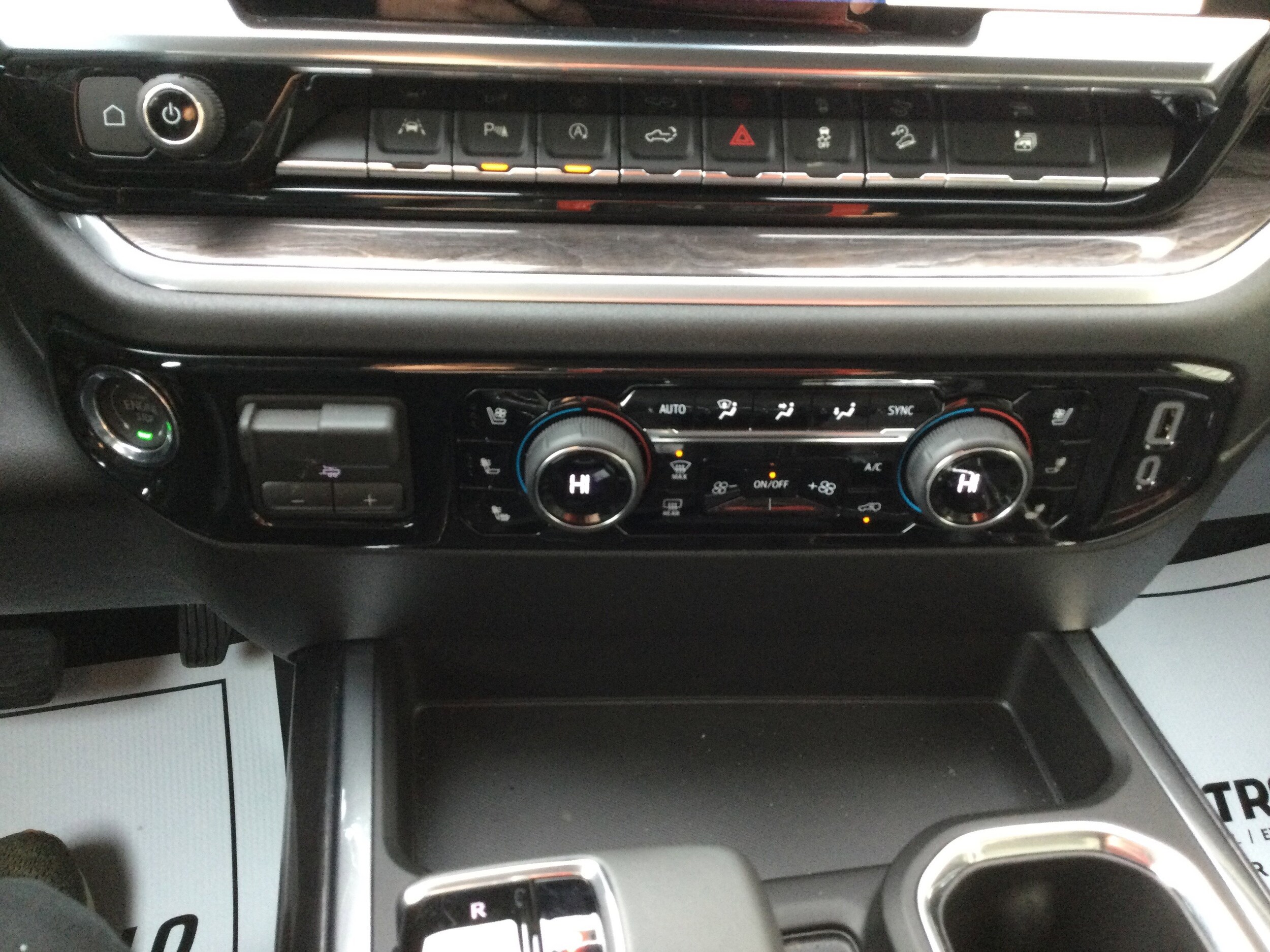 2026 Chevrolet Silverado 1500 LTZ - Photo 14