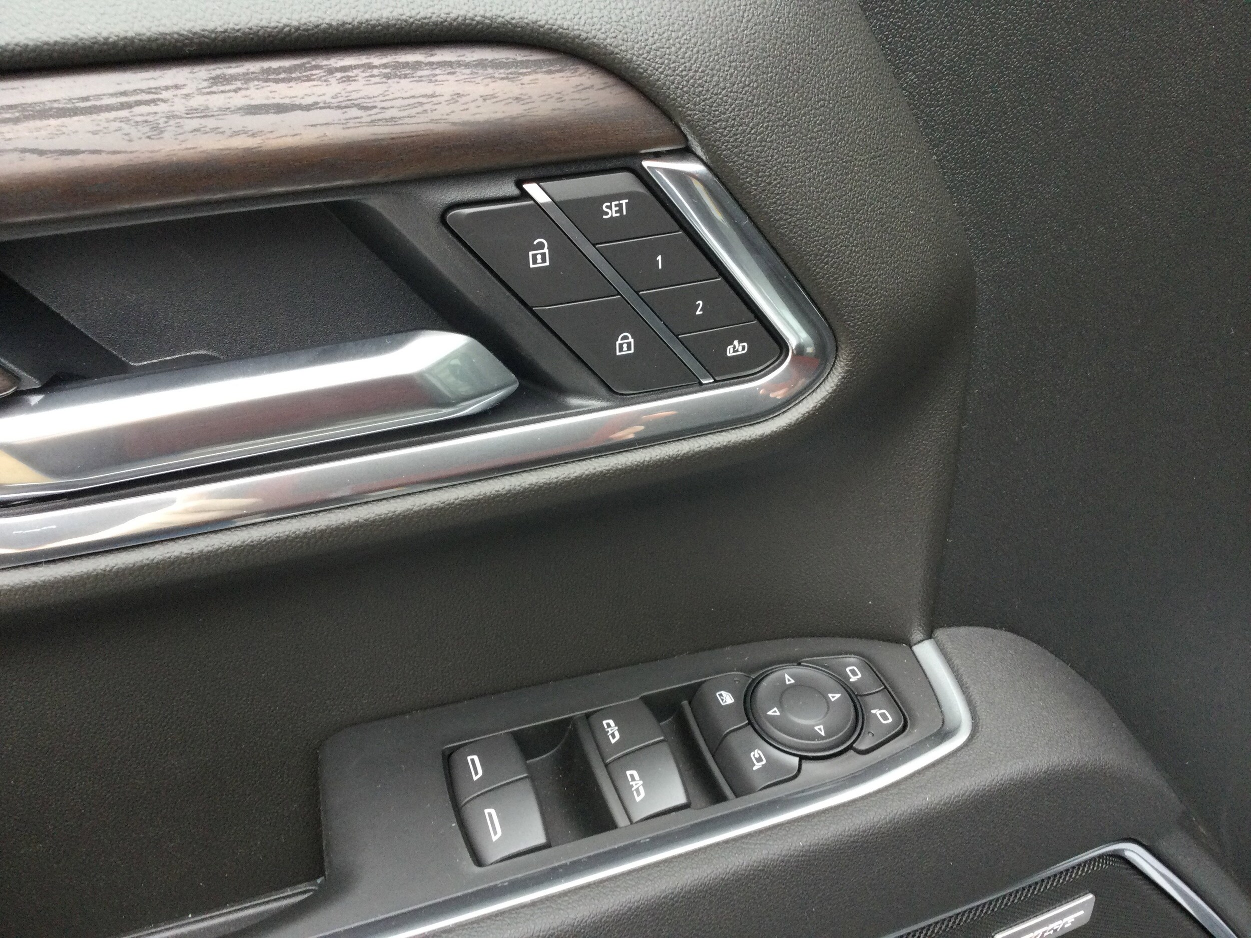 2026 GMC Sierra 1500 SLT - Photo 11