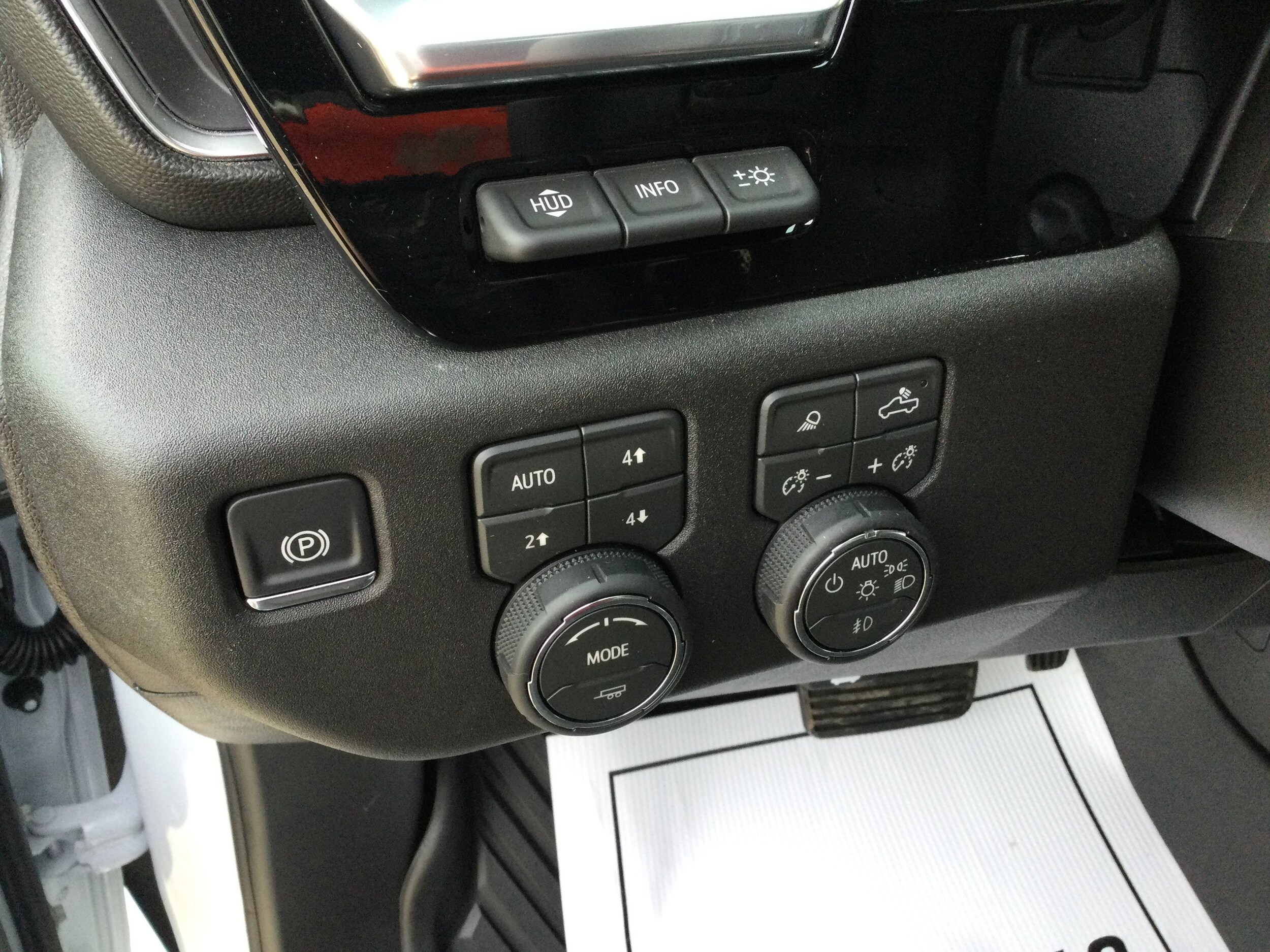 2026 Chevrolet Silverado 1500 LTZ - Photo 12