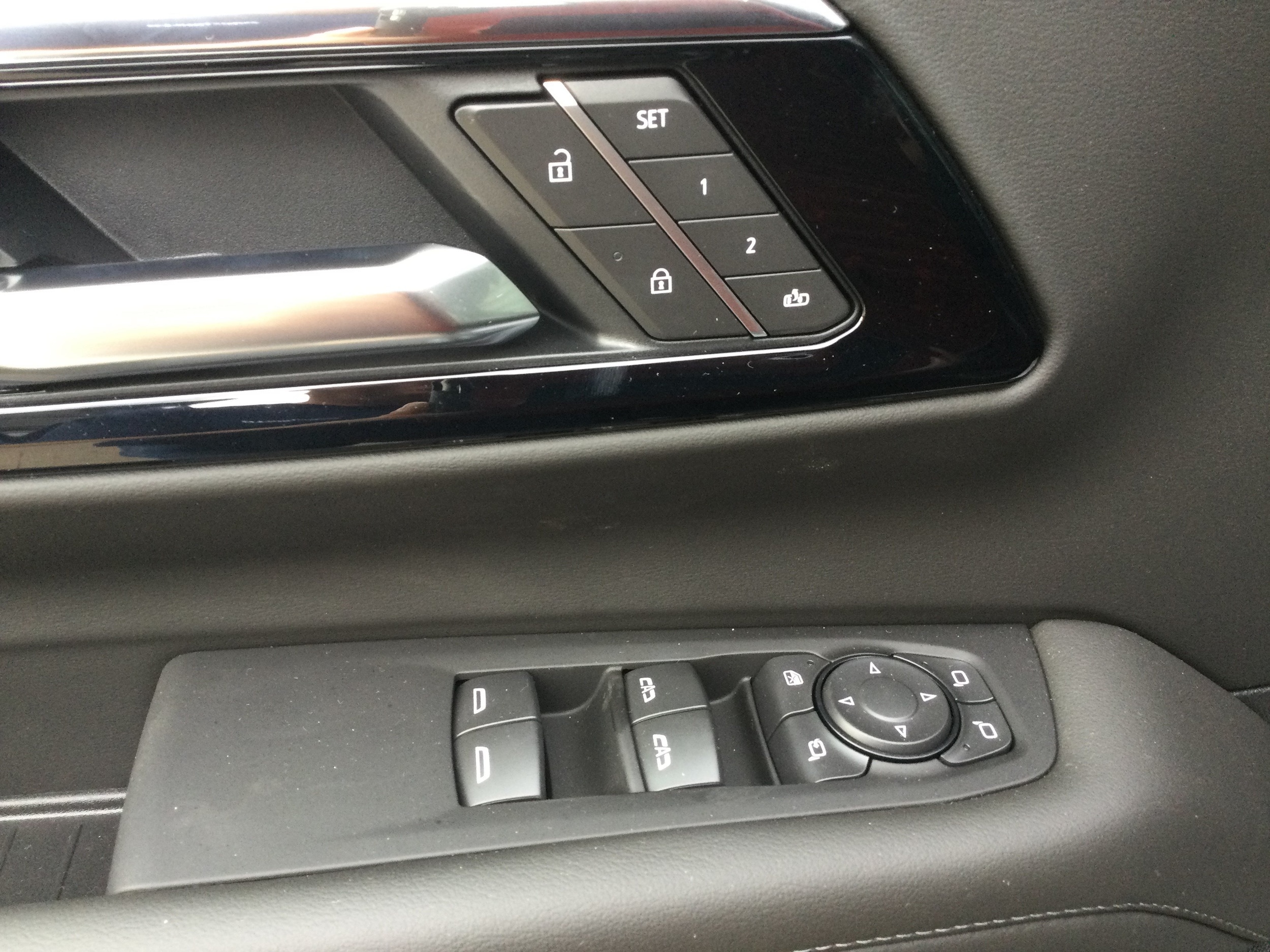 2026 Chevrolet Tahoe Z71 - Photo 9