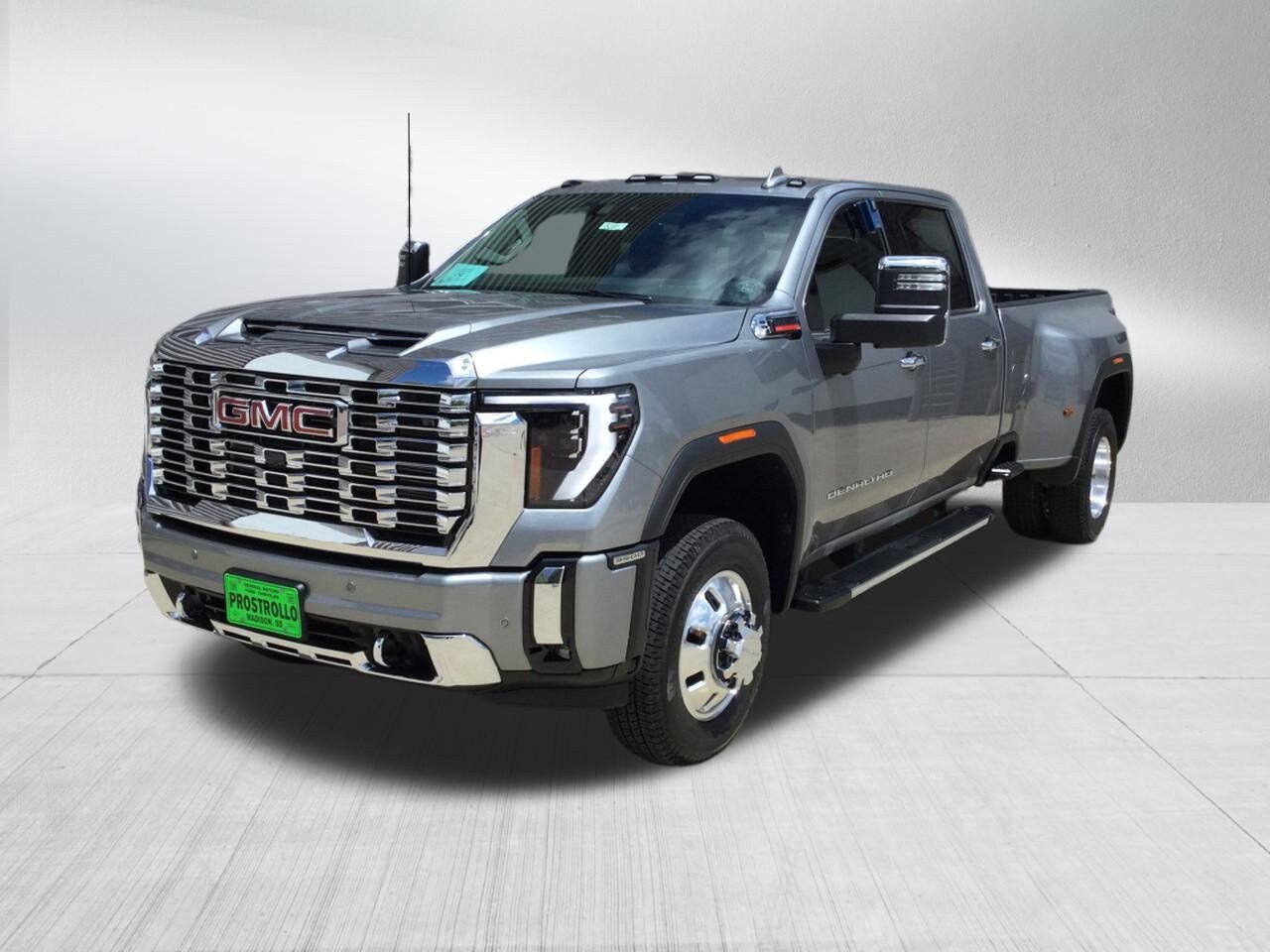 2025 Gmc Sierra 3500 HD Denali photo 2