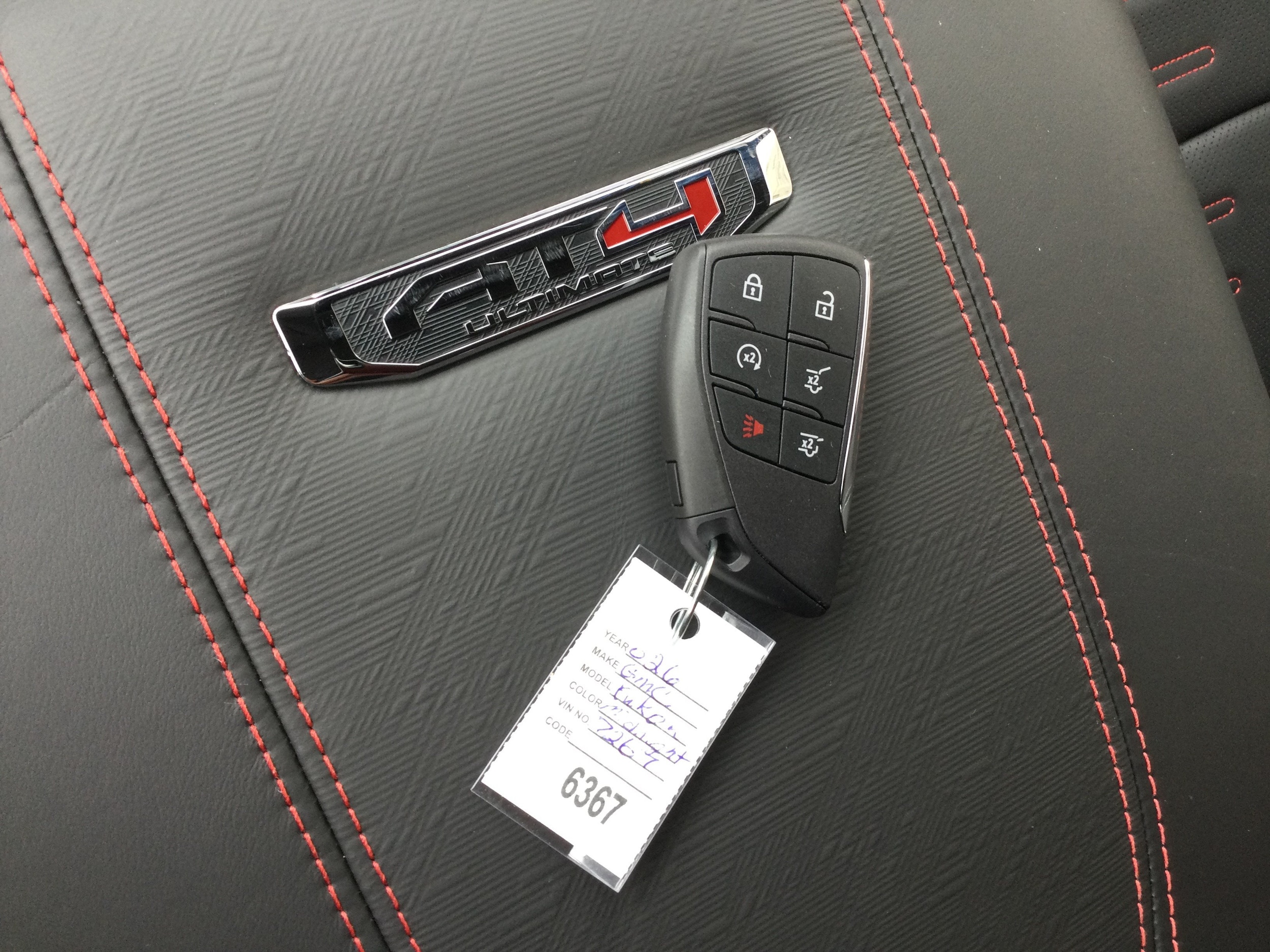 2026 GMC Yukon XL AT4 Ultimate - Photo 23