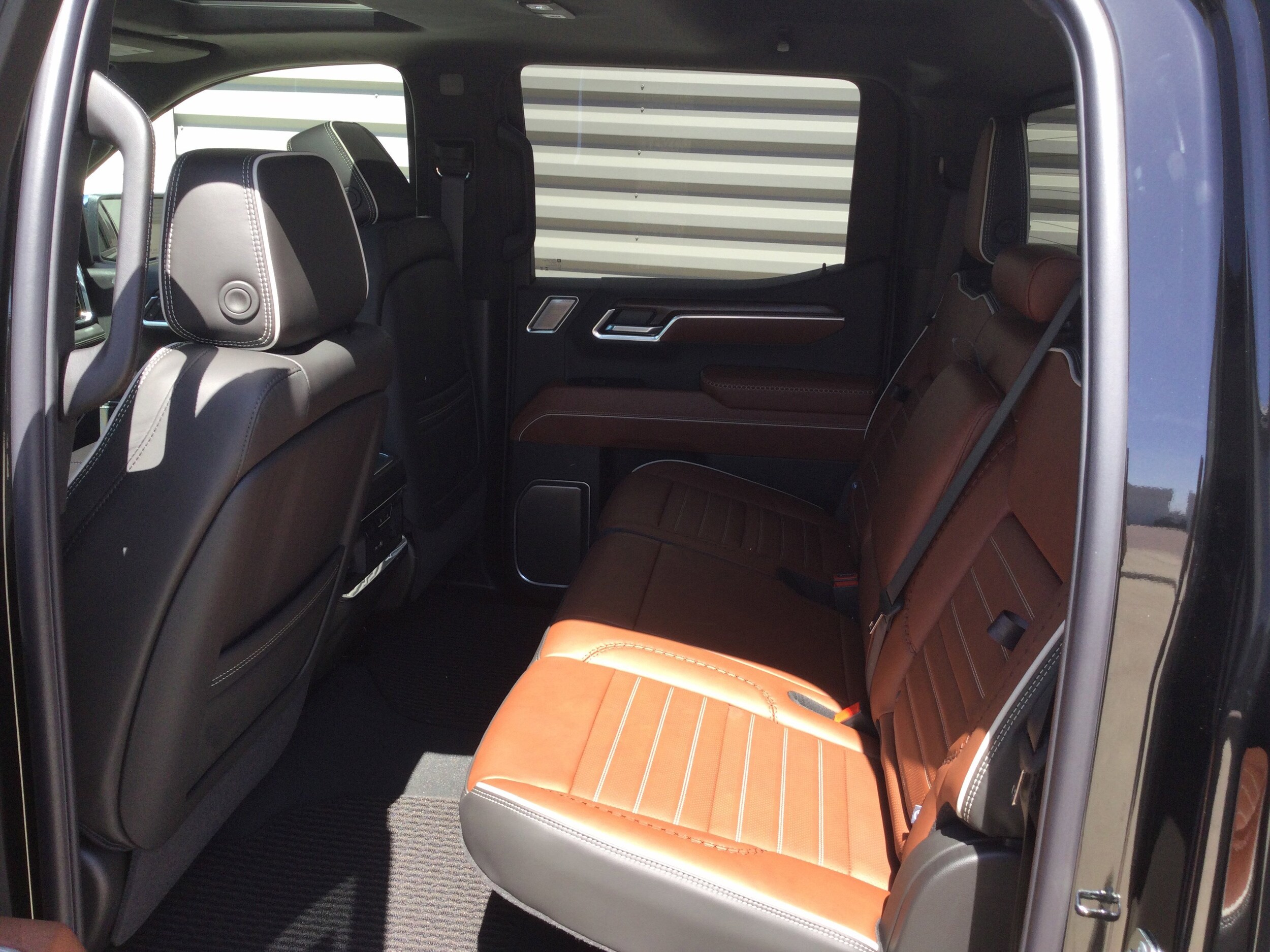 2026 GMC Sierra 1500 Denali Ultimate - Photo 8