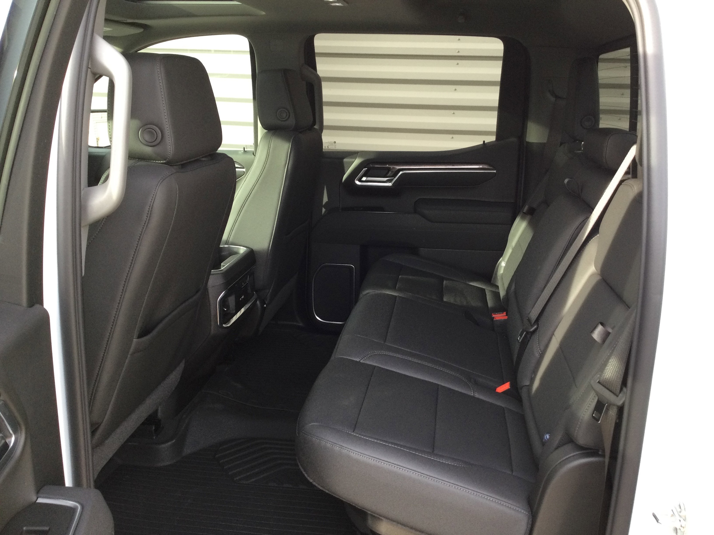 2026 Chevrolet Silverado 1500 LTZ - Photo 8